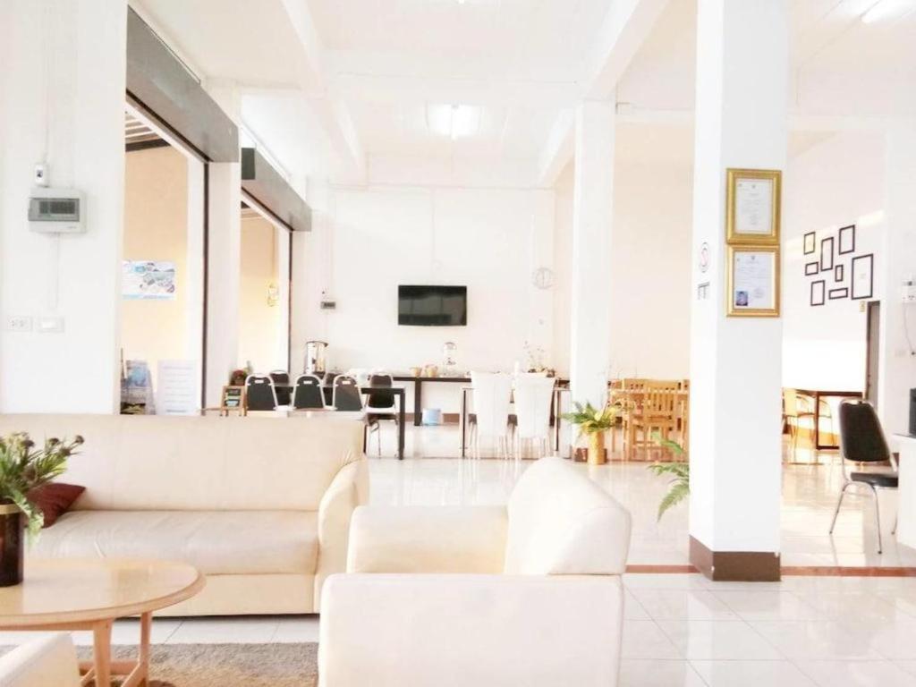 Rueangrat Hotel Ranong Zewnętrze zdjęcie