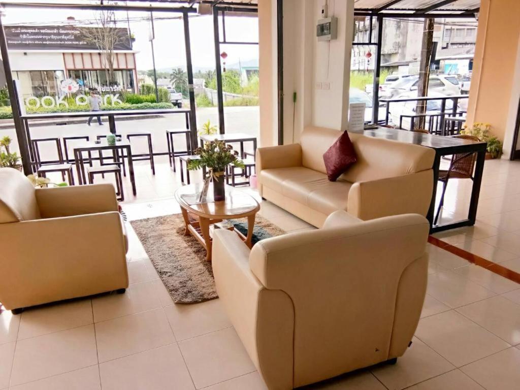 Rueangrat Hotel Ranong Zewnętrze zdjęcie